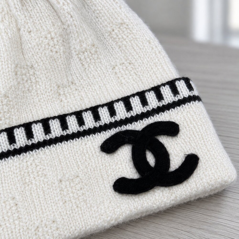 CHANEL White Striped Knit Beanie - Picture 5 of 6
